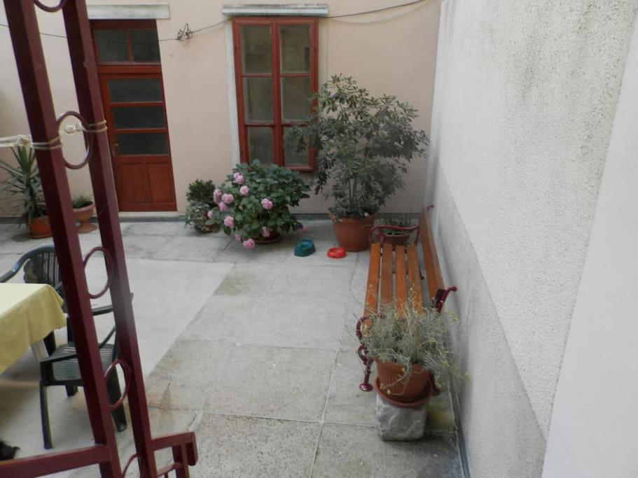Vintage Pula Apartment Ngoại thất bức ảnh
