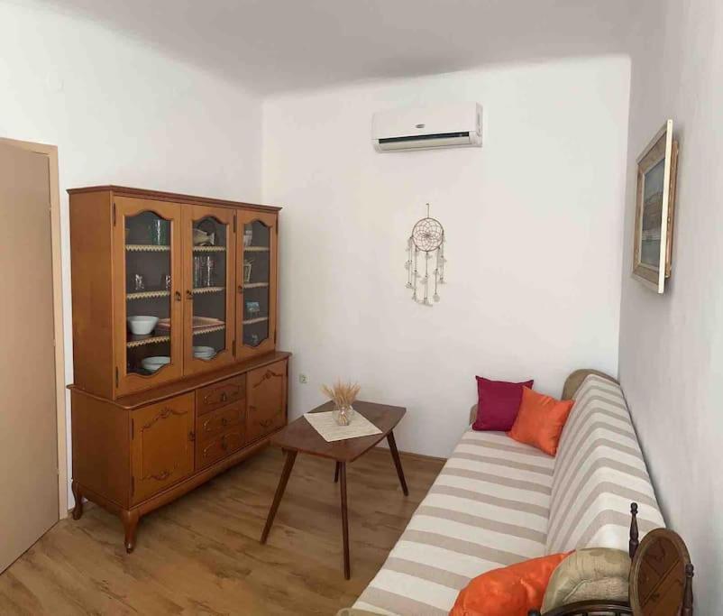 Vintage Pula Apartment Ngoại thất bức ảnh